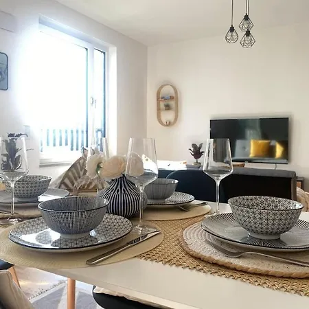 Am Flughafen, Glasfaser-internet, Waschmaschine Apartment *