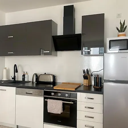 Am Flughafen, Glasfaser-internet, Waschmaschine Apartment