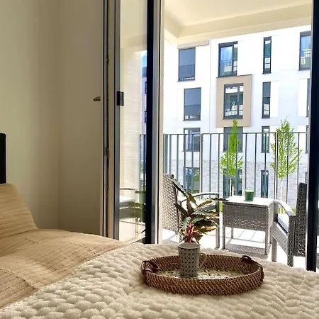 Am Flughafen, Glasfaser-internet, Waschmaschine *